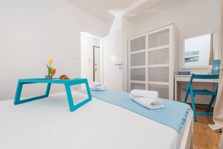 Blue Sky, Modern Sea View Apartment Novalja Eksteriør billede